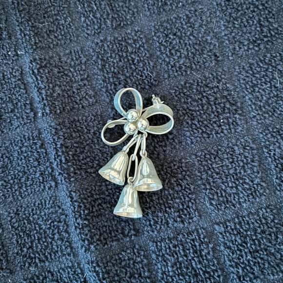 Sterling Silver Pin - Picture 1 of 9